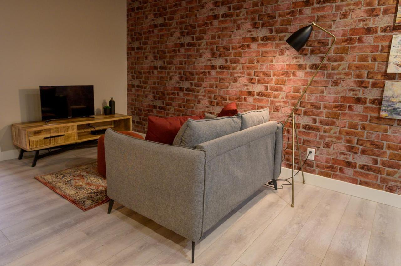 Le Court-Toit Apartment Rouyn-Noranda ภายนอก รูปภาพ