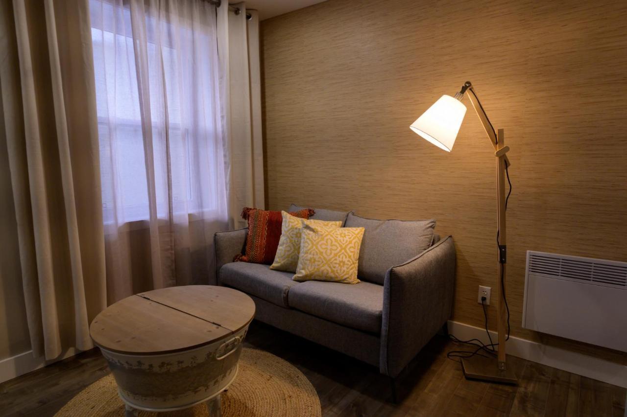 Le Court-Toit Apartment Rouyn-Noranda ภายนอก รูปภาพ