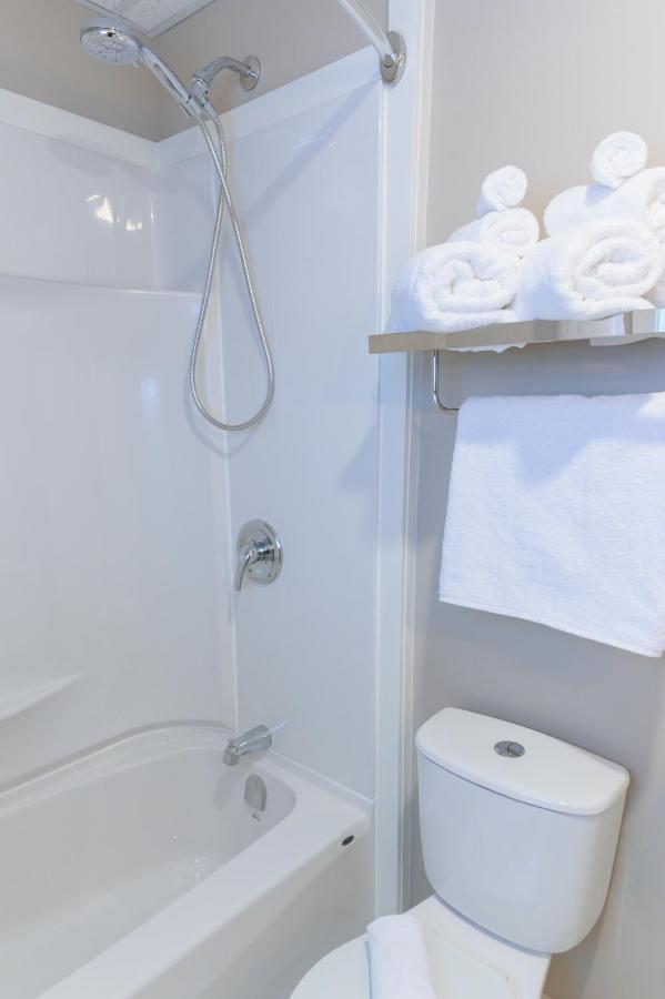 Le Court-Toit Apartment Rouyn-Noranda ภายนอก รูปภาพ