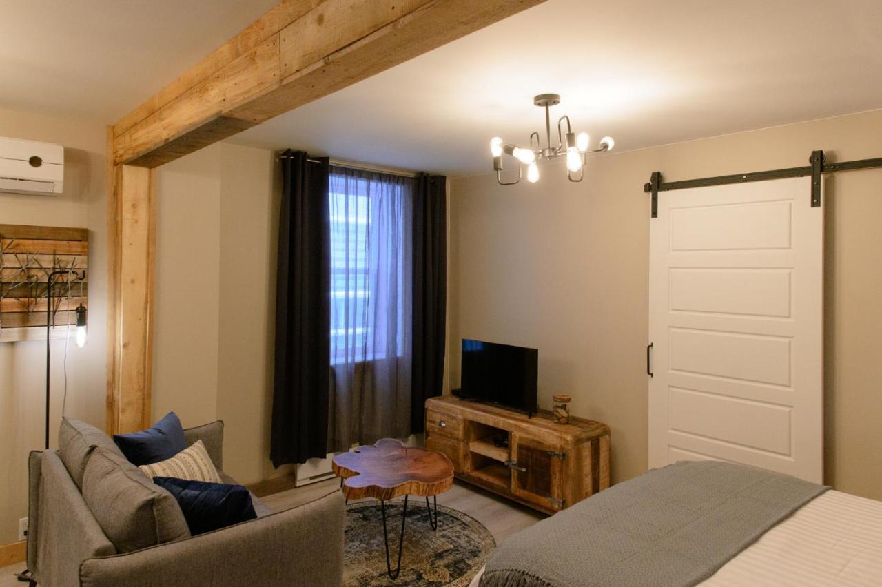 Le Court-Toit Apartment Rouyn-Noranda ภายนอก รูปภาพ