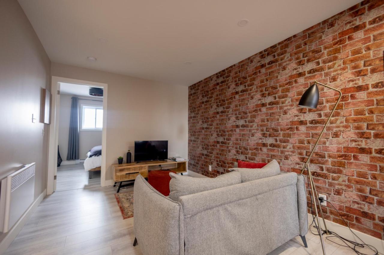 Le Court-Toit Apartment Rouyn-Noranda ภายนอก รูปภาพ