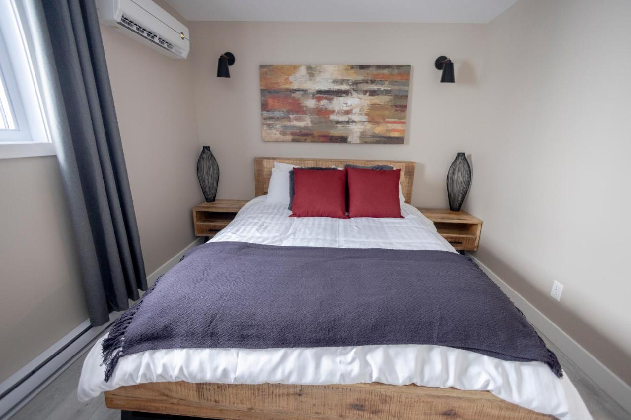 Le Court-Toit Apartment Rouyn-Noranda ภายนอก รูปภาพ